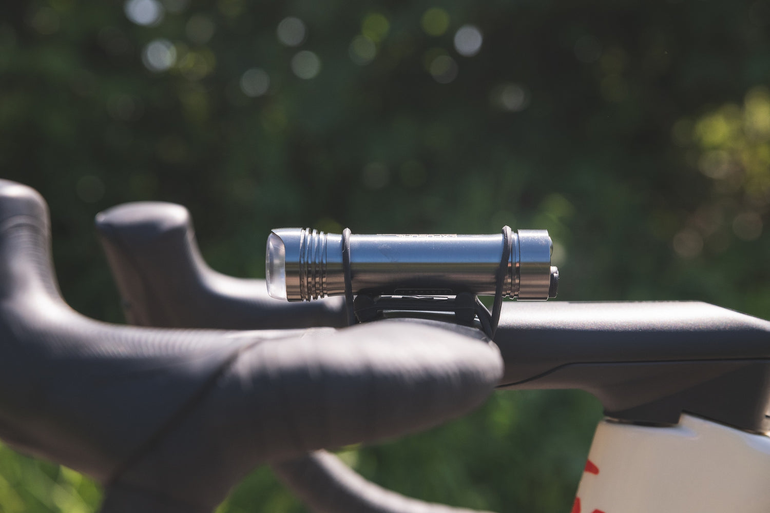 Aero Bar Silicone Light Mount