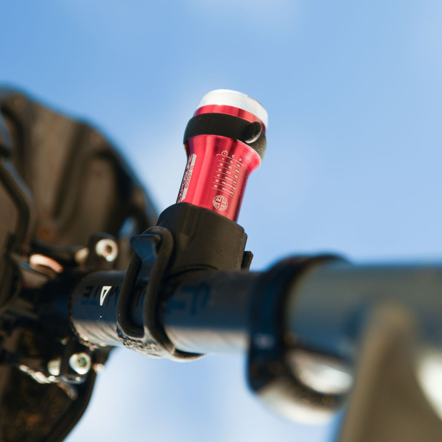 BOOST-R 3 REAKT & PELOTON