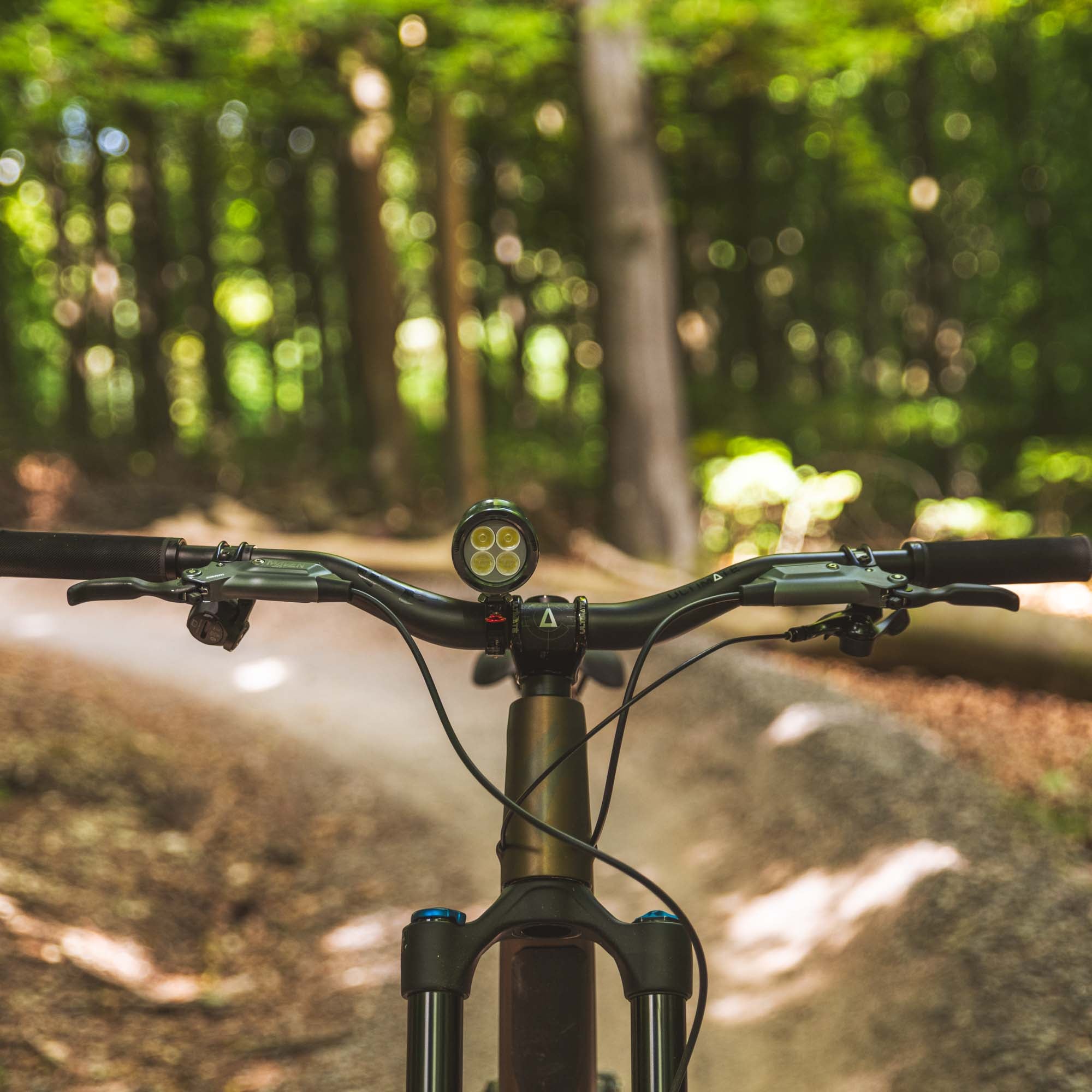 MaXx-D 17 – Exposure Lights