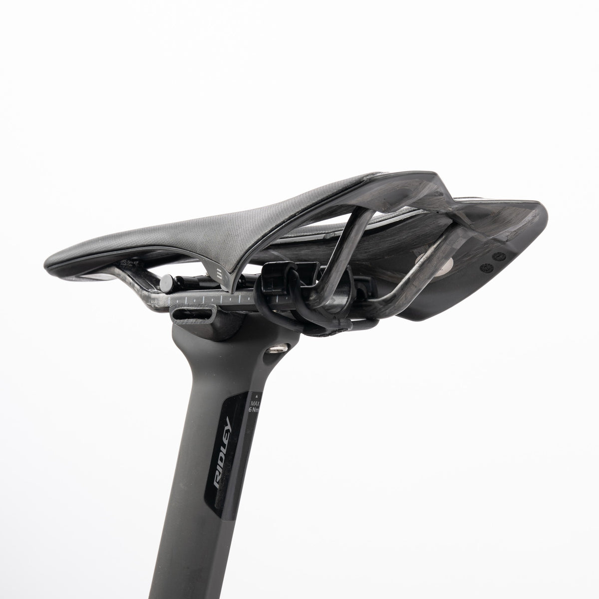 BOOST-R Saddle Rail Bracket